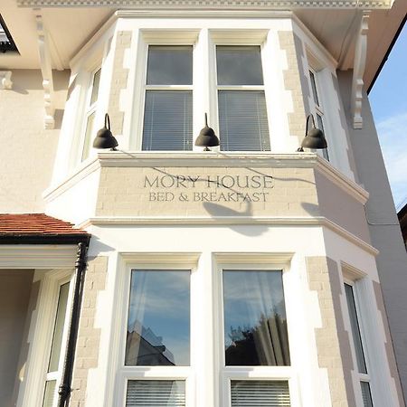 Mory House Bed & Breakfast Борнмът Екстериор снимка