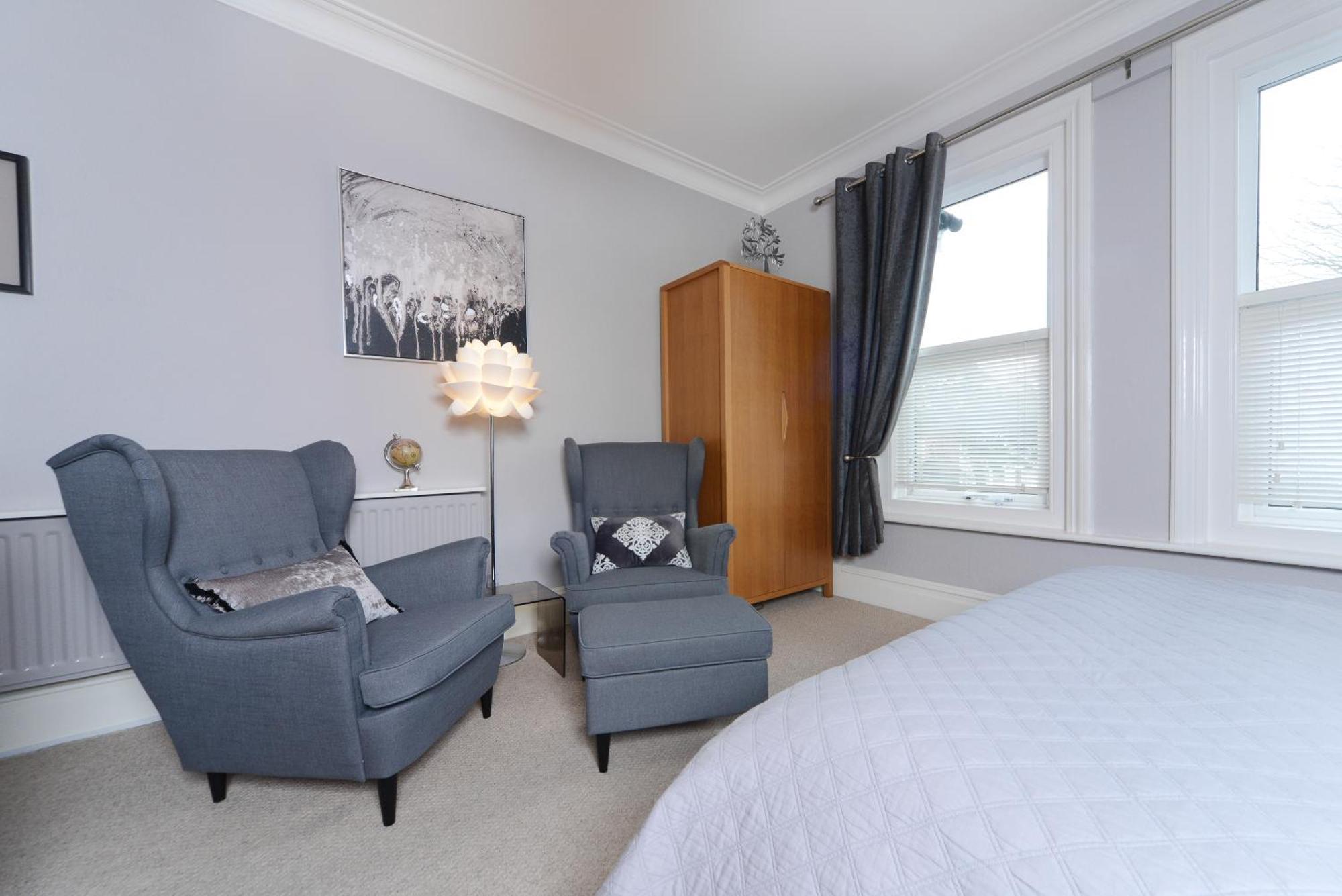 Mory House Bed & Breakfast Борнмът Екстериор снимка