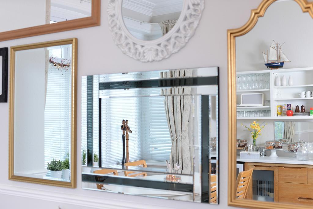 Mory House Bed & Breakfast Борнмът Екстериор снимка