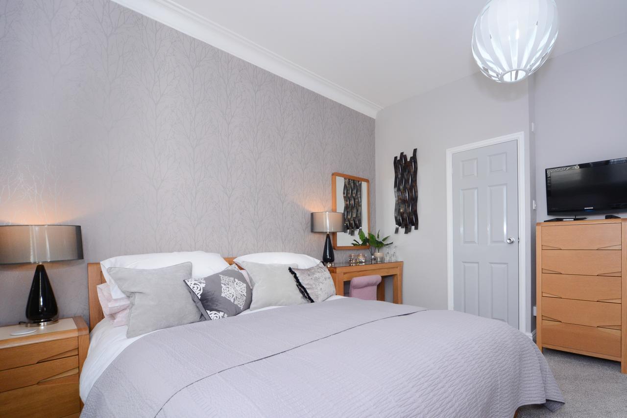 Mory House Bed & Breakfast Борнмът Екстериор снимка
